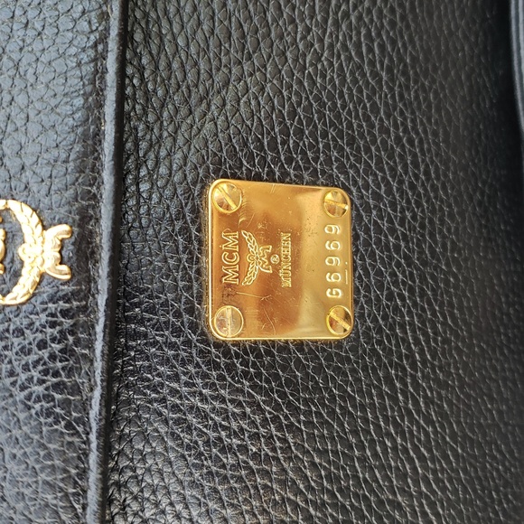 Vintage Y2K MCM Womens Black Leather Crossbody Bag Designer Classic Germany - Picture 4 of 17